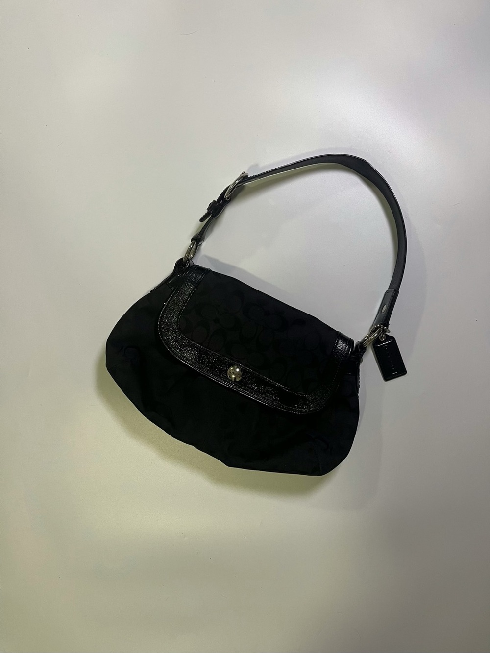 2009 coach signature jacquard shoulder bag